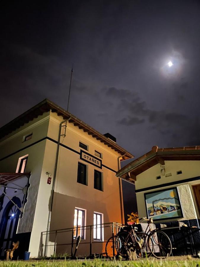 Gasthaus Castro Urdiales - La Vieja Estacion - Cerca De Bilbao Exterior foto